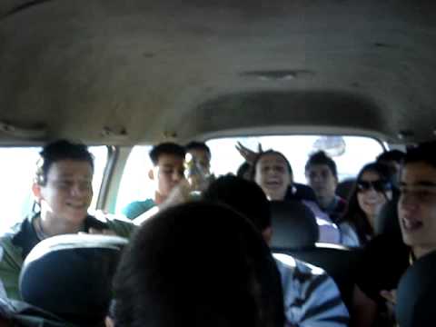 Alguns alunos do 3° "C" de 2008 do SESI Campinas indo para Pirenópolis-GO.