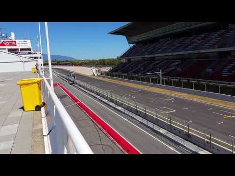 Two Loud GP2-Series Flying By On Start/Finish Line @ Circuit de Barcelona-Catalunya! 1080p HD!