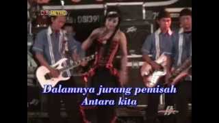 Download lagu Om New METRO - KUNANTI DIPINTU SURGA - Wiwik Arnetha [karaoke] mp3