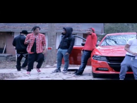 VON FINCHO Ft HALF PINT "ON THE RUN"  (Official Music Video) Shotby187Films