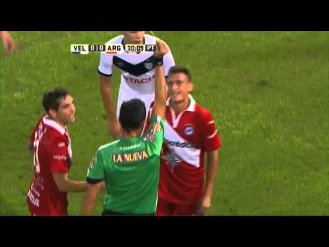 Una patada fuera de contexto. Vélez 0 Argentinos 0. Fecha 12. Primera División 2016