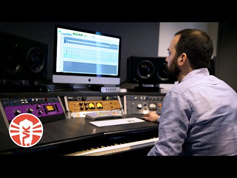 Vintage King's Inside Look At Hutton Hotel