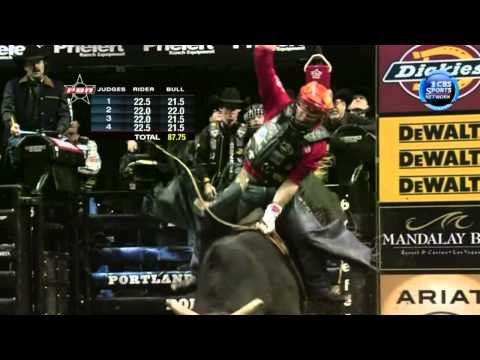 Chris Shivers vs. Stretch Armstrong