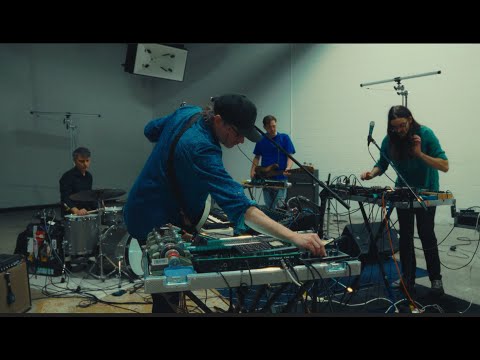 Holy F – Evie (Official Video)