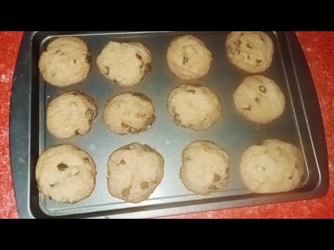 Chocolate chip cookies 😋 easy and quick