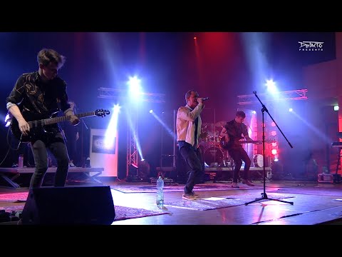 DeFacto presents Toto - LIVE (Tribute Concert)