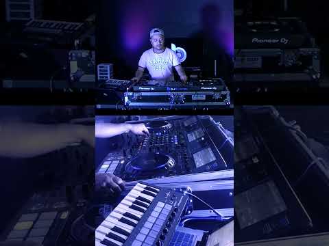 David Guetta VS Queen by Dj Blaster live