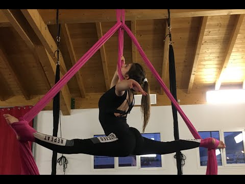 Valeria Di Cristofaro, molisana campionessa di Pole Dance e Tessuti Aerei