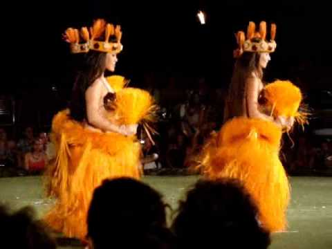 Beautiful Tahitian Dance at Old Lahaina Luau, Maui