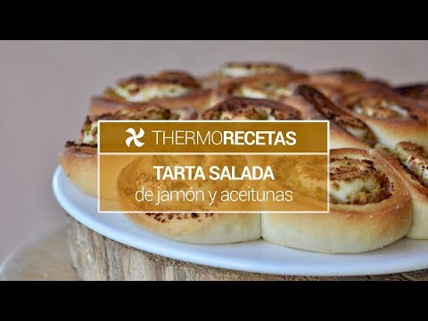 Tarta salada de jamón y aceitunas verdes