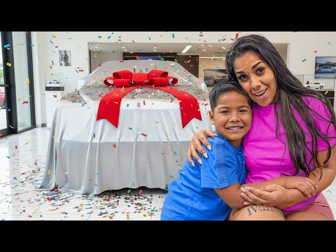 WE SURPRISED MY MOM WITH A BRAND NEW CAR