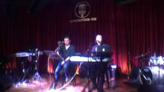 David Tao's Who Do You Love 愛我還是他 cover by Keon Chia (Live)