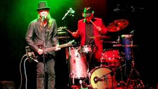 Tuomari Nurmio ja Hunajaluut - Viiniä! Malja Marttyyreille