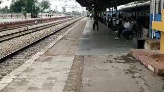 preview picture of video 'Gujarat Sampark Karti Express Full Speed 130Kmps||Indian Rail Humsafar||'