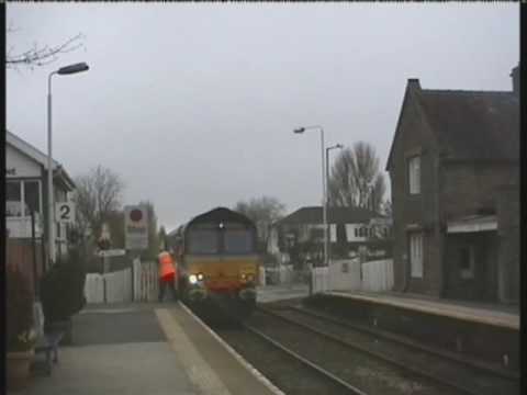 6C52 66418 and 66416 at Bare Lane on 8th April 2010