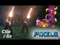 PIXELS 2 4 Kelabang Menyerang Kota Adam Sandler Peter Dinklage Josh Gad ClipFlix