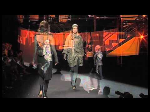 Desfilada Miriam Ponsa - 080 Barcelona Fashion