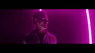 Stars Go Dim - I Look To You feat. Social Club Misfits  (Official Music Video)