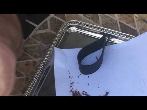 How I Fold And Stuff My Flake Tobacco... this is how I do it.