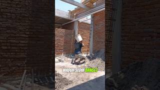 Download lagu sad moment when seeing a father's struggle ‼️ #sad #crying #father #husband #work mp3