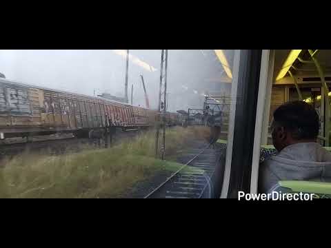 Australian Trains - Passing by SCT - Derailed 5BM9