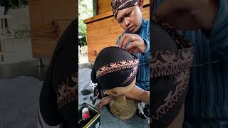 Download lagu edukasi pembuatan blangkon bersama pak Dedy di avadana dance studio mp3