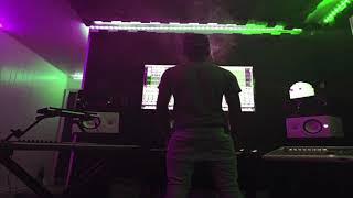 TheDream- Shawty A Ten (remix) Quincee ft. TattaTarentino&amp;FreekyNeek (guitar rip)