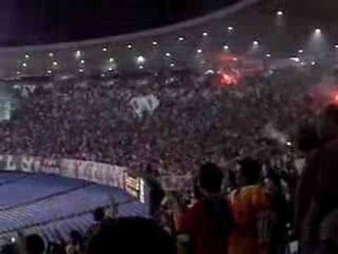 Flu 4 x 2 Brasiliense - Torcida dá show