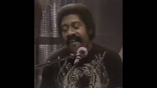 WAR - Outlaw (1982) "I'm an outlaw baby, I'm on the run"
