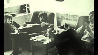 ♫ Astrid Kirchherr, Ringo Starr and George Harrison, Green Street, 1964