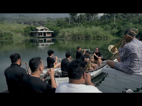 Latihan brass di alam, se seru itu.