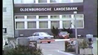 preview picture of video 'Wilhelmshaven in den 80ern Teil 2 - Peter/Virchowstraße und City Markt in der Fußgängerzone'
