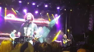 The Screaming Jets 'live Shivers' Blues on Broadbeach
