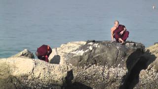preview picture of video 'Buddhists Monks having fun on Ngapali  Beach'