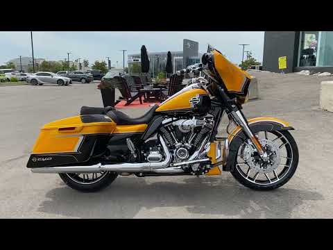2022 Harley-Davidson<sup>®</sup> CVO™ Street Glide<sup>®</sup> Hightail Yellow Pearl