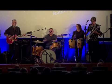 Mud Kings - One way out (excerpt 1)