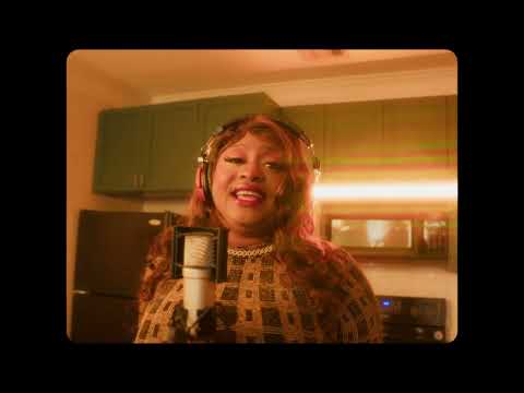 Katie Angelle - TAUNT - The Kitchen Performance