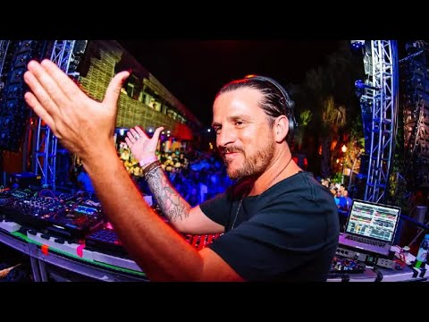 Luciano Plays: Gigione - A' campagnola (Official Video)