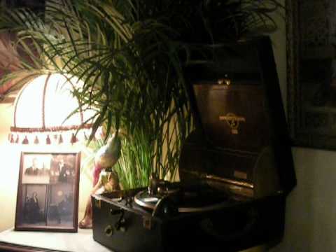 78rpm, Columbia, 1935 -TOP HAT, WHITE TIE AND TAILS- Phil Ohman and his Orchestra