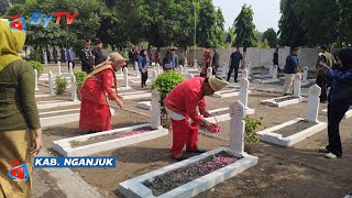 Download lagu BUPATI NGANJUK BERSAMA FORKOMPINDA TABUR BUNGAN DI MAKAM PAHLAWAN HUT RI KE 81 2026 mp3