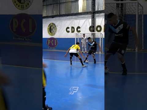 Famoso toque e passa! #shorts