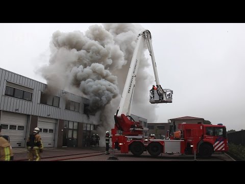0297 TV - Grote brand in bedrijfspand Uithoorn