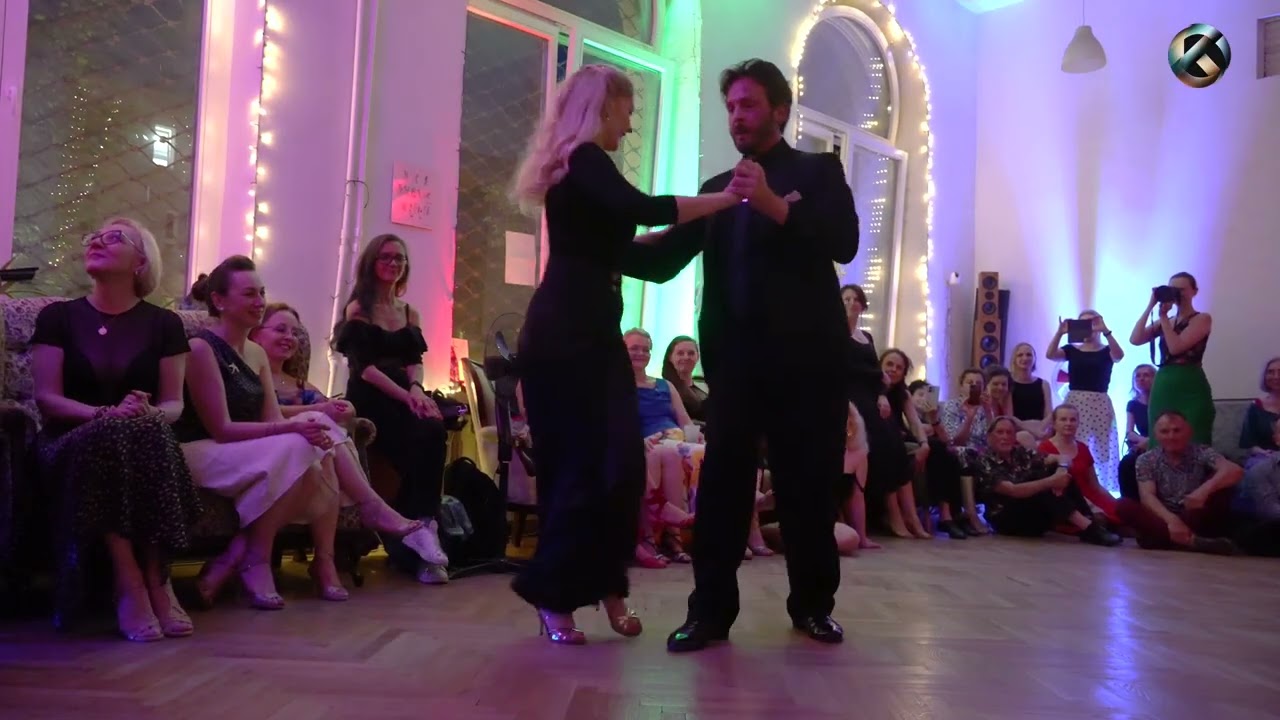 Magda Bochińska & Demetrio Scafaria3   4K