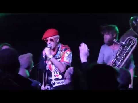 La Brass Banda Feat Captain Sensible - Smash It Up