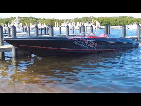 1/2 MILLION DOLLAR RACE BOAT ( 2400 horsepower )