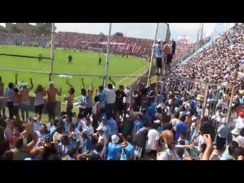 "[HD] LA INIMITABLE - CELESTE Y BLANCO HASTA MORIR" Barra: La Inimitable &bull; Club: Atlético Tucumán