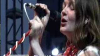 The White Stripes - In The Cold Cold Night @ Bonnaroo