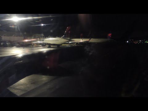 Delta Airlines Boeing 737-900ER [N808DN] pushback, start up, and takeoff from PDX