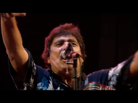 Celso Piña - Cumbia Sobre el Rio Suena (en vivo) ft. la Orquesta de Baja California