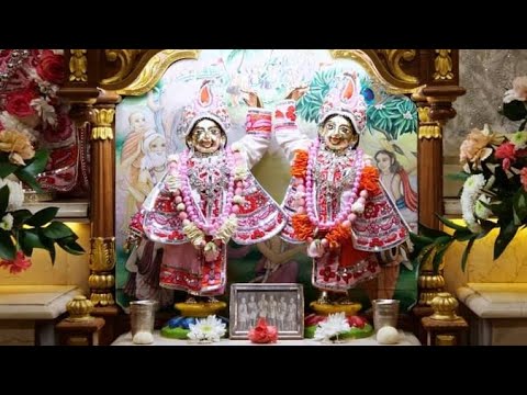 Sunday Feast Kirtan at ISKCON-London